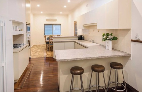 Busselton Cottage | At The Beach: Your Ultimate Coastal Getaway
