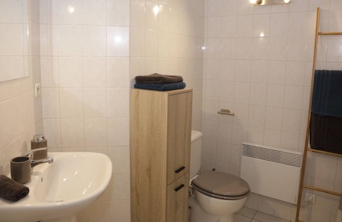 Senlis Apartment | At the Closeraie - Free closed car park