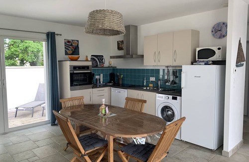 Bourcefranc-le-Chapus Villa | At the foot of the Ile d'Oléron bridge quiet villa not overlooked private parking