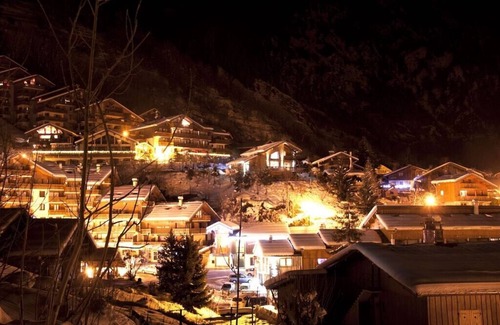Champagny-en-Vanoise Apartment | AT THE FOOT OF THE CHAMPAGNY EN VANOISE SLOPES LA PLAGNE-PARADISKI PARC DE LA VANOISE
