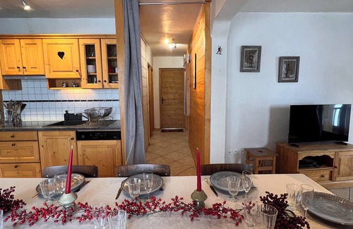 Albiez-le-Vieux Apartment | At the foot of the ski slopes and shops, and lake (summer) ❤️