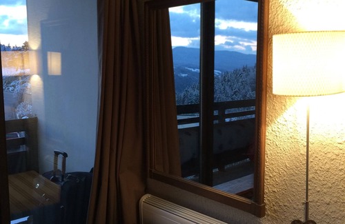 Villard-de-Lans Apartment | At the foot of the slopes with balcony 34 m2 south-east/washing machine and