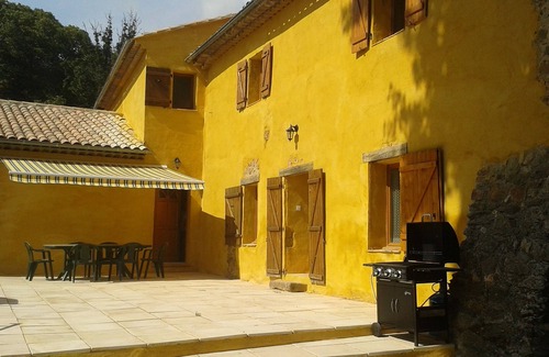 Les Arcs-sur-Argens House | At the foot of the vineyards, furnished* 120 m2, 3 bedrooms, swimming pool, sleeps 6 to 9,