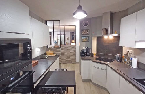 Langres Apartment | At the heart of the city, at the center of history, in an 18th-century residence