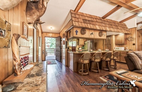 Ruidoso Cabin | At Wit's End: 'Don't be at your wit's end' looking for a vacation rental!' Hot tub & Pool Table