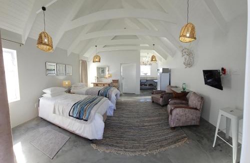 Stompneusbaai House | At3Brides Self Catering