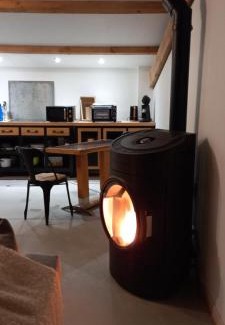 Saint-Paul-d'Uzore Apartment | Atelier natur'L Les ronzieres