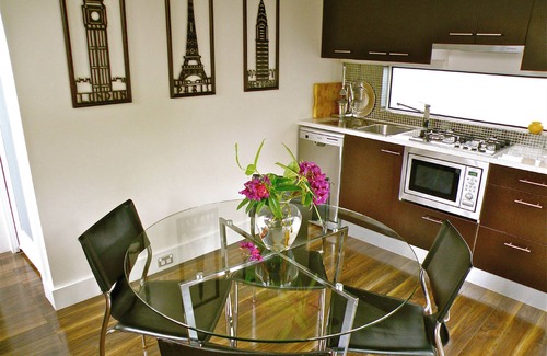 Katoomba Cottage | ATELIER Spa Fireplace Queen Bed Wifi Netflix Off Street Parking in Quiet Area
