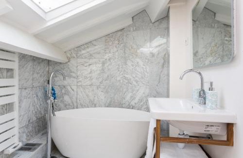Montmartre House | Ateliers de Montmartre ADM