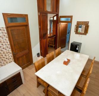 Ngaglik House | Atharis Homestay