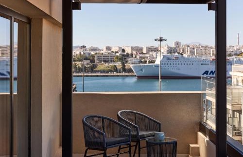 Piraeus Hotel | Athenarum Portus Life & Style Hotel