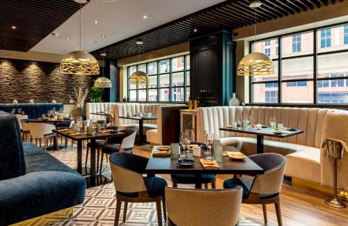 Greektown Historic District Hotel | Atheneum Suite Hotel