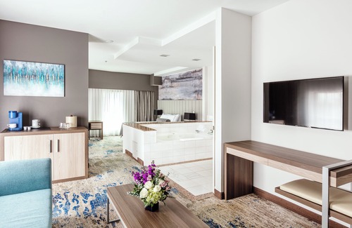 Greektown Historic District Hotel | Atheneum Suite Hotel
