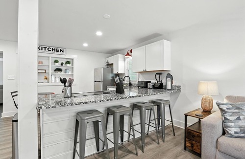 Athens House | Athenian Haus with Grill