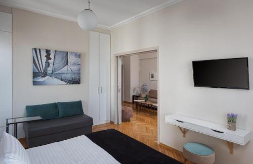 Ampelokipoi Apartment | Athenian Heritage Residences