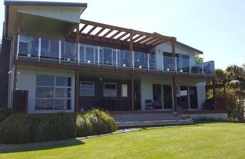Athenree Bed & Breakfast | Athenree Waterside Accommodation