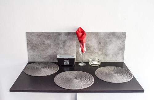 Ilioupoli Apartment | Athens 8 min from Acropolis