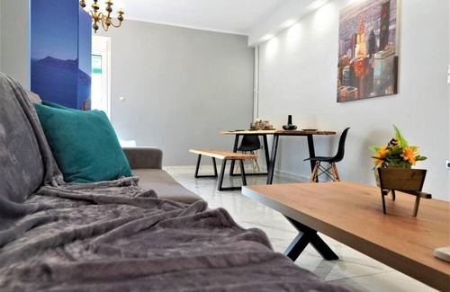 Attiki Apartment | Athens Central 3BD Apartment next to Metro Luxury