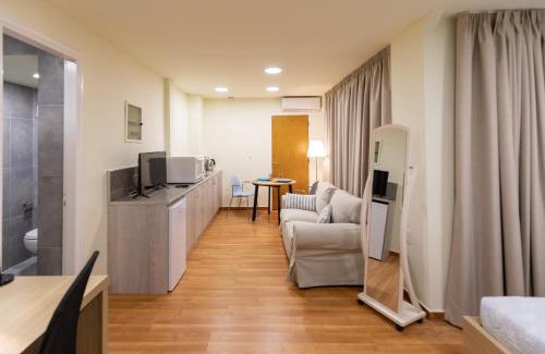 Athens City Centre Apartment | Athens Kyniska Studio