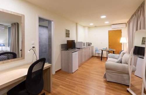 Athens City Centre Apartment | Athens Kyniska Studio