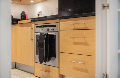 Hoxton Apartment | Athera - Hoxton Square, 2 bedroom, 2 bathroom entire apartment