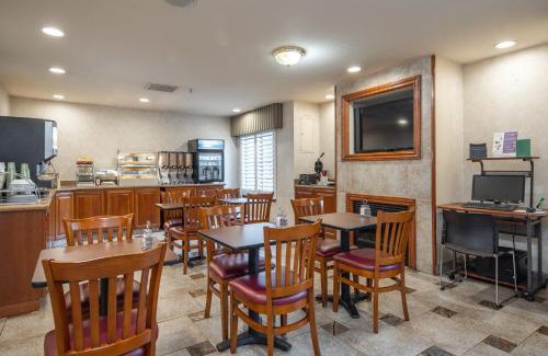 Redwood Oaks Hotel | Atherton Park Inn and Suites