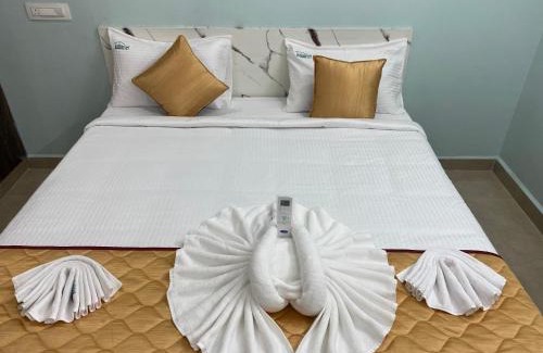 Tirupati House | Athidi Luxury Home Stay - AC 2BHK Fully Furnished Flat with TV, WI-FI, 24Hrs Hot water, Parking, Elevator, Power Backup