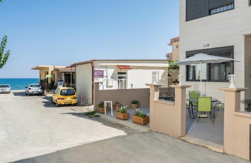 Agia Marina Apartment | Athina's Flat on the sea