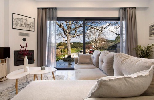 Agia Marina Villa | Athina's House