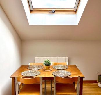 Old Town Apartment | Atico a 100m de la Catedral VUT-LE-830