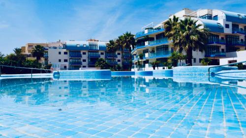 Castell de Ferro Apartment | Atico lujo primera linea, terraza, piscina, parking