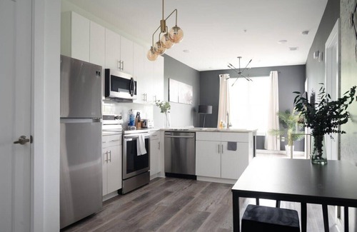Old Fourth Ward Condo | ATL Downtown! New-Built! Roof-top balcony! City View!