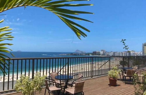 Zona Sul Apartment | Atlantic Avenue Copacabana Beach
