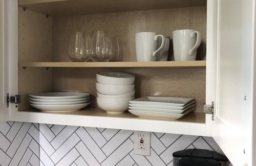 Piedmont Heights House | Atlanta Charming and Bright Upstairs 2/2 Unit
