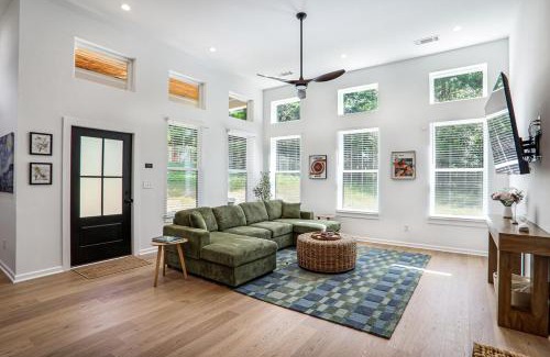 Atlanta House | Atlanta Luxury Getaway, 15 min from arenas and midtown