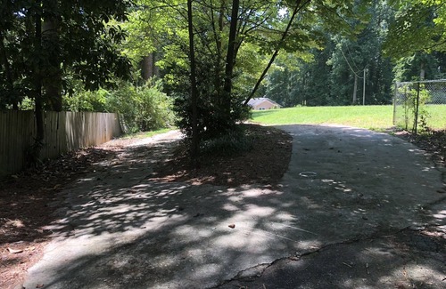 Sandtown House | Atlanta Pool Home Near Airport, Attractions & Downtown 8 guests 4 Bedroom 2 Bath