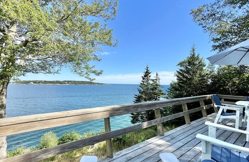 East Boothbay Cottage | Atlantic Edge - Renovated Oceanfront with Stunning Views in East Boothbay!
