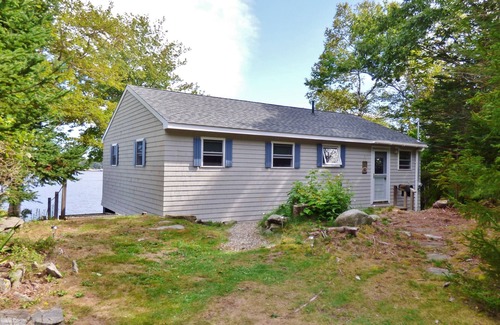 East Boothbay Cottage | Atlantic Edge - Renovated Oceanfront with Stunning Views in East Boothbay!