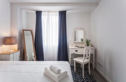 Ponta Delgada Apartment | Atlantic Town - Free Parking