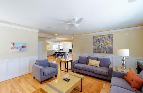 Sandbridge House | Atlantic Villa Fran-to-Sea