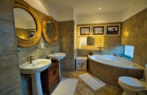 Vineta Apartment | Atlantic Waterfront Cottage D3, 4 bedroom, Sea view