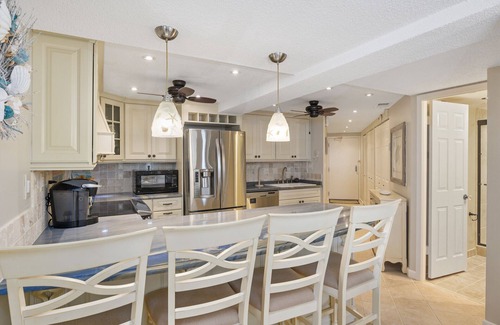 North Ocean City Condo | Atlantis 1206 - You really CAN have it all on your next Family vacation!