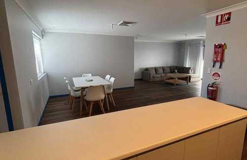 Two Rocks Apartment | Atlantis Apartment - Spacious apartment in Two Rocks