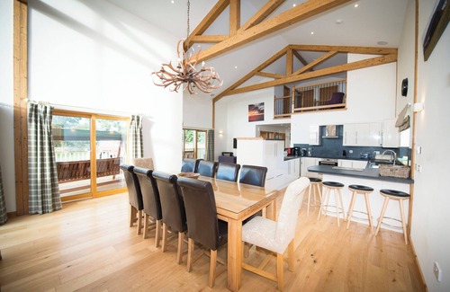 Balloch Cottage | ATLAS, family friendly, with hot tub in Cawdor