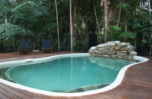 Port Douglas House | Atoll Close, 4 bedrooms, free WiFi, Private Pool, walk to beach, Foxtel