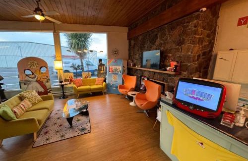 Astoria Hotel | Atomic Motel