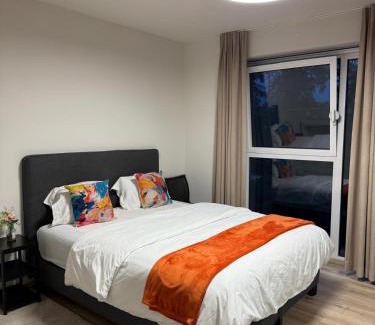 Laken Apartment | Atomium Victory