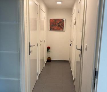 Laken Apartment | Atomium Victory