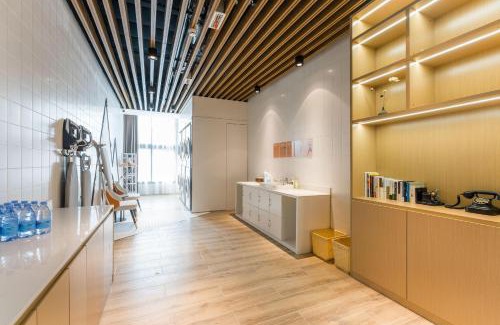 Nanchang Hotel | Atour Hotel Nanchang Red Valley Beach Qiushui Plaza