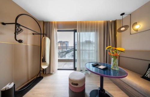 Dujiangyan Hotel | Atour Light Hotel Chengdu Dujiangyan